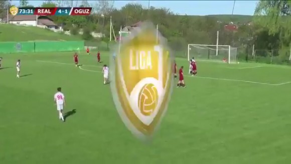 年度神级乌龙！球砸底线倒地球员弹进网，预定搞笑版普斯卡什⚽