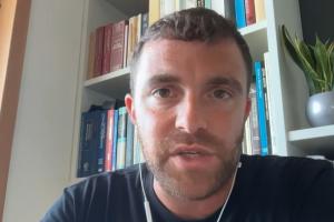 罗马诺明确表态：曼城事件非转会焦点，信息匮乏且无兴趣涉猎