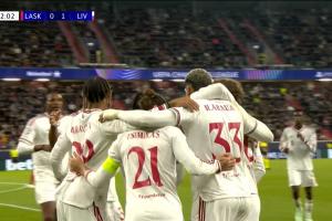 红军阿劳霍首开纪录，1-0领先！齐米卡斯巧妙角球助攻成就队友里程碑