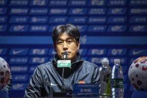 徐正源强调：保级虽成定局，仍需保持警惕，年轻球员应得到更多锻炼机会